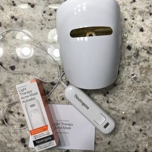Neutrogena light therapy mask